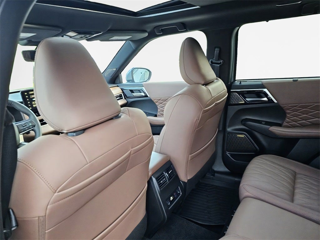 2025 Mitsubishi Outlander SEL