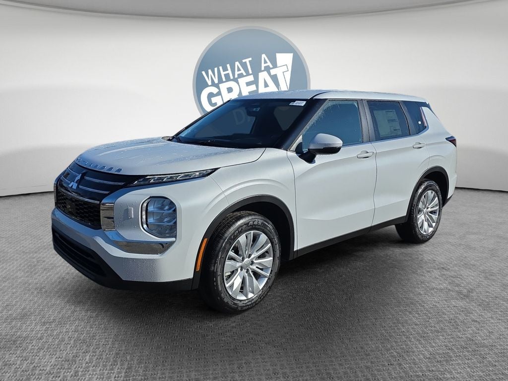 2026 Mitsubishi Outlander ES