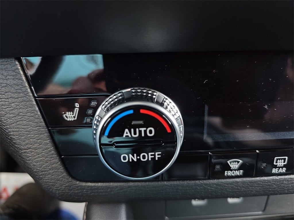 2026 Mitsubishi Outlander ES