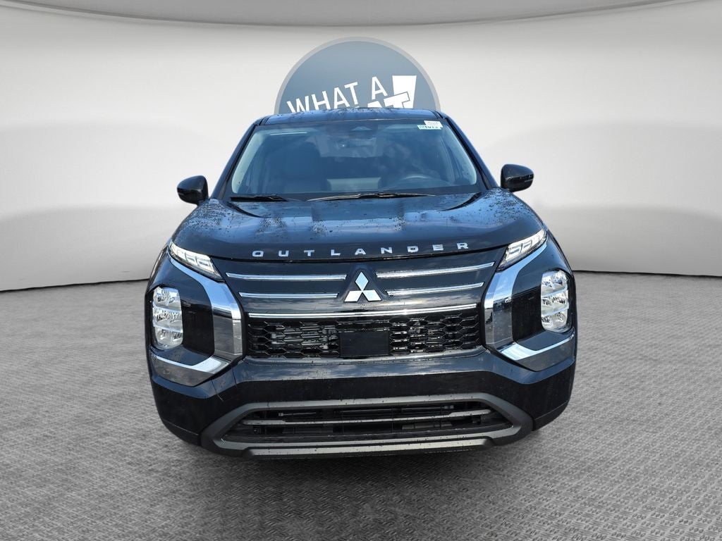 2026 Mitsubishi Outlander ES