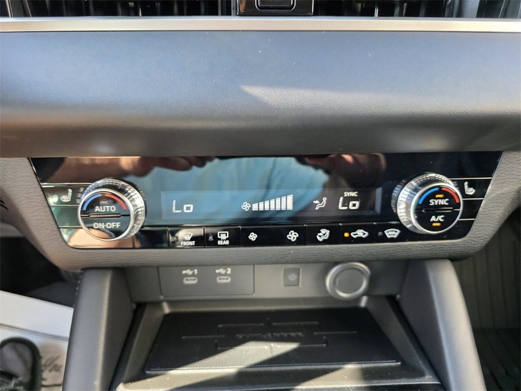 2025 Mitsubishi Outlander Trail Edition