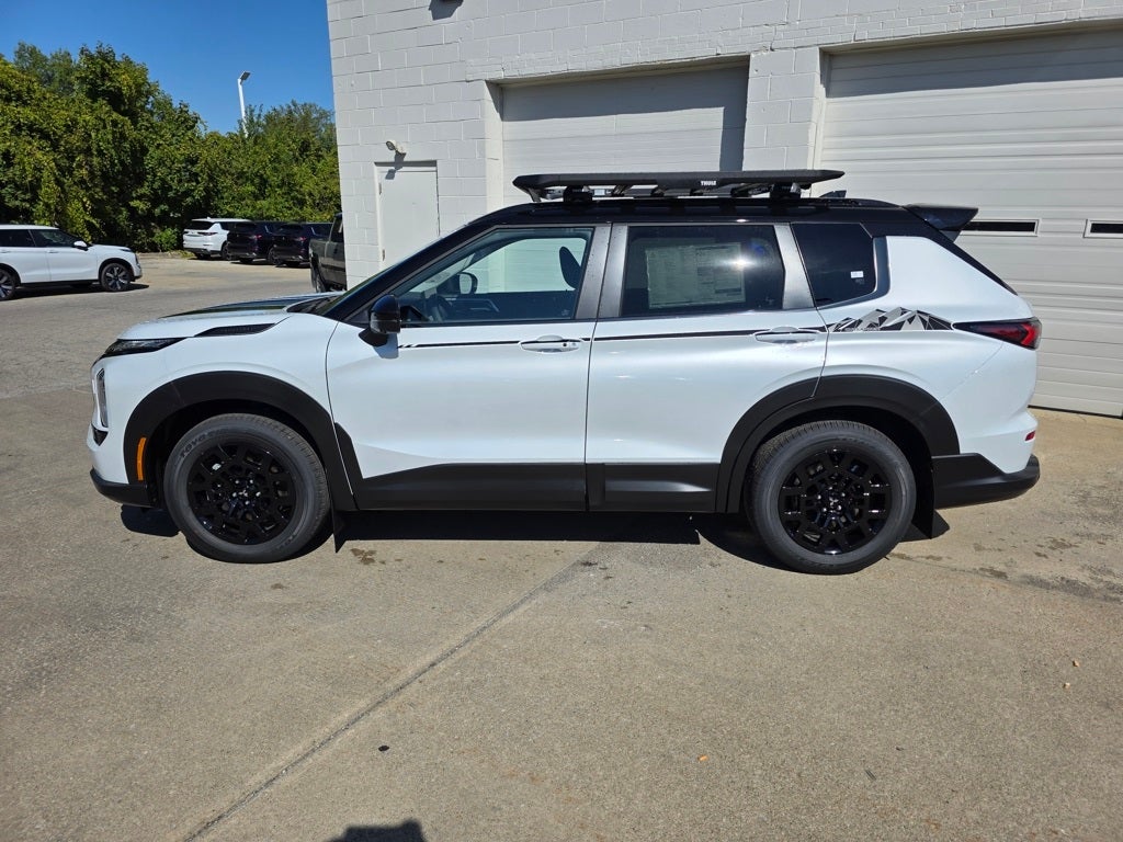 2025 Mitsubishi Outlander Trail Edition