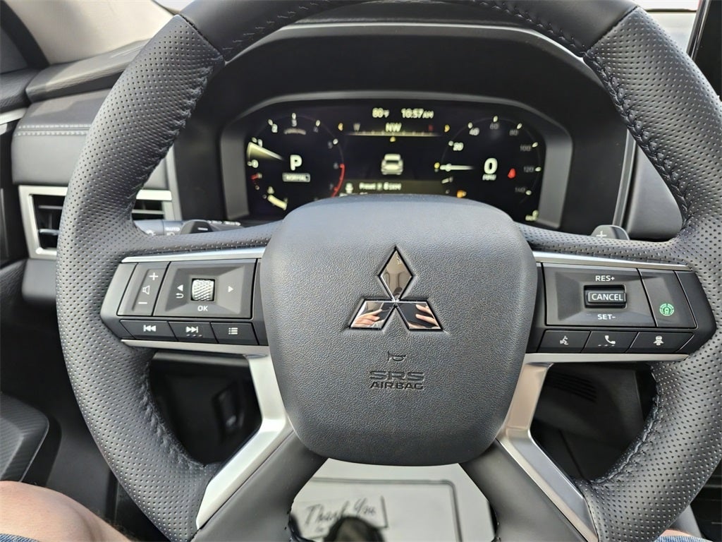 2025 Mitsubishi Outlander SE