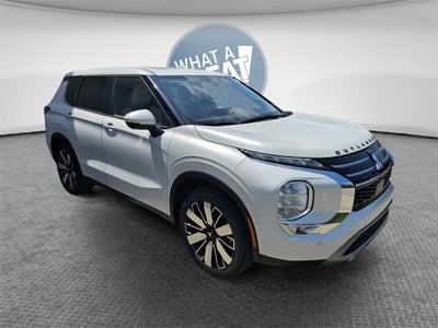 2025 Mitsubishi Outlander SE