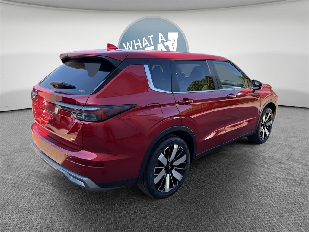 2025 Mitsubishi Outlander SE