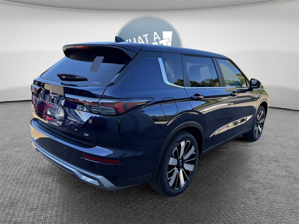 2025 Mitsubishi Outlander SE