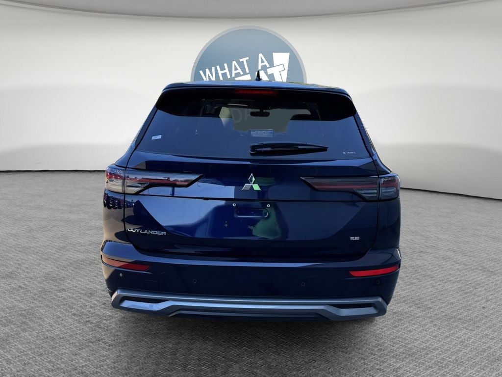2025 Mitsubishi Outlander SE