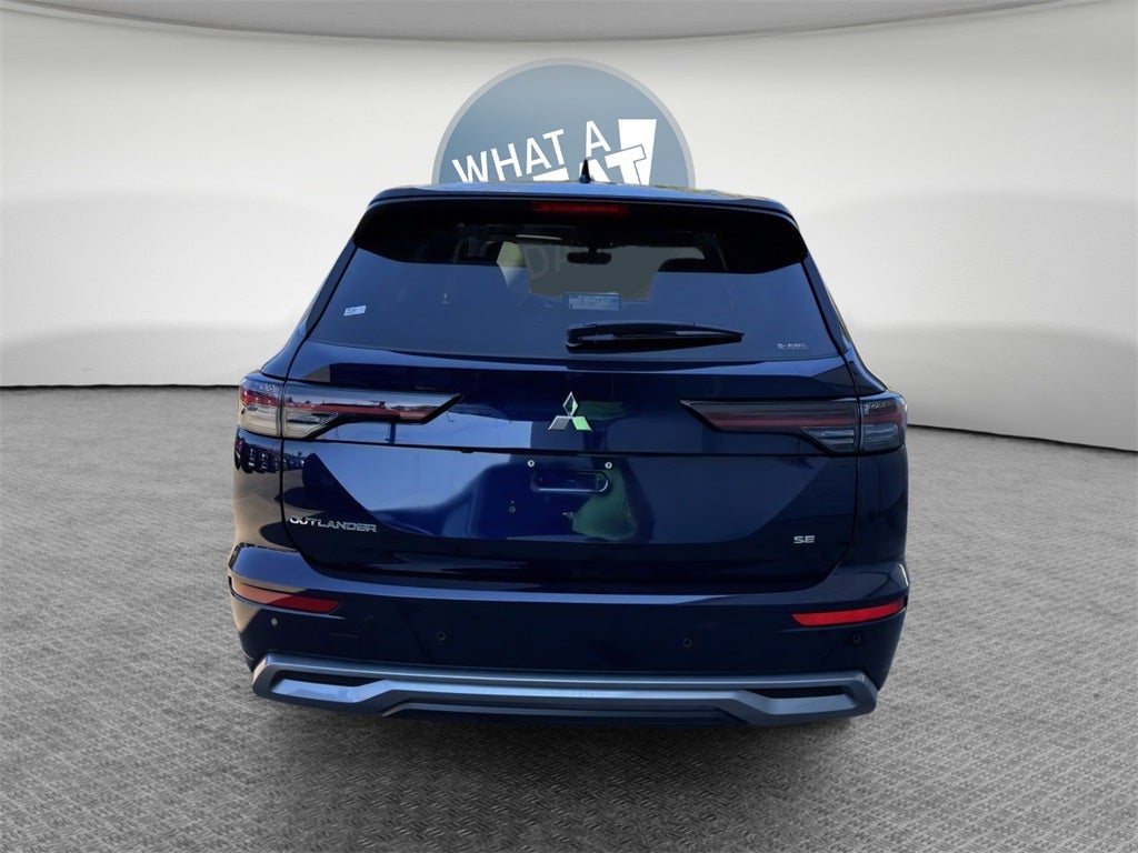 2025 Mitsubishi Outlander SE