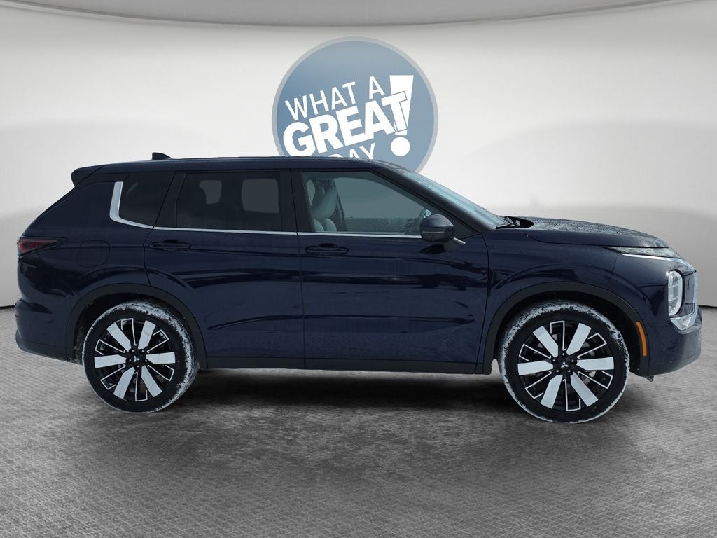 2026 Mitsubishi Outlander SE