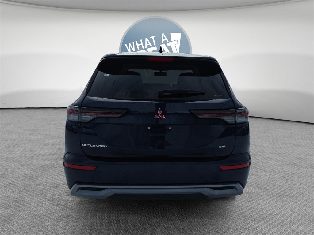 2026 Mitsubishi Outlander SE