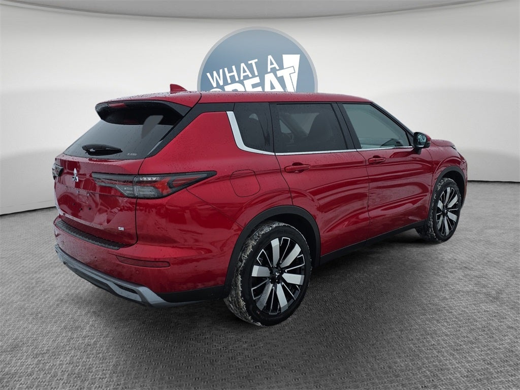 2026 Mitsubishi Outlander SE