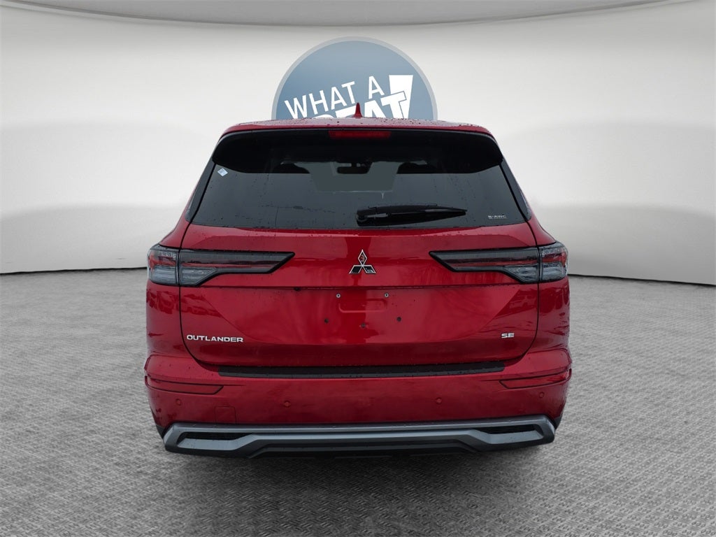 2026 Mitsubishi Outlander SE