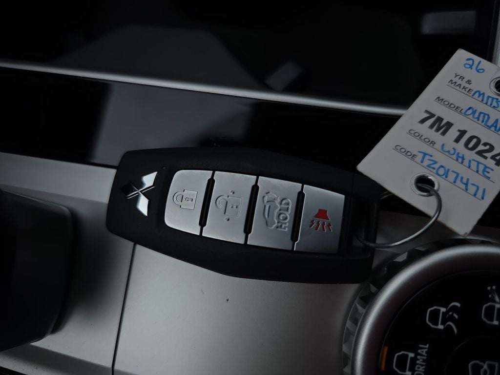 2026 Mitsubishi Outlander SE