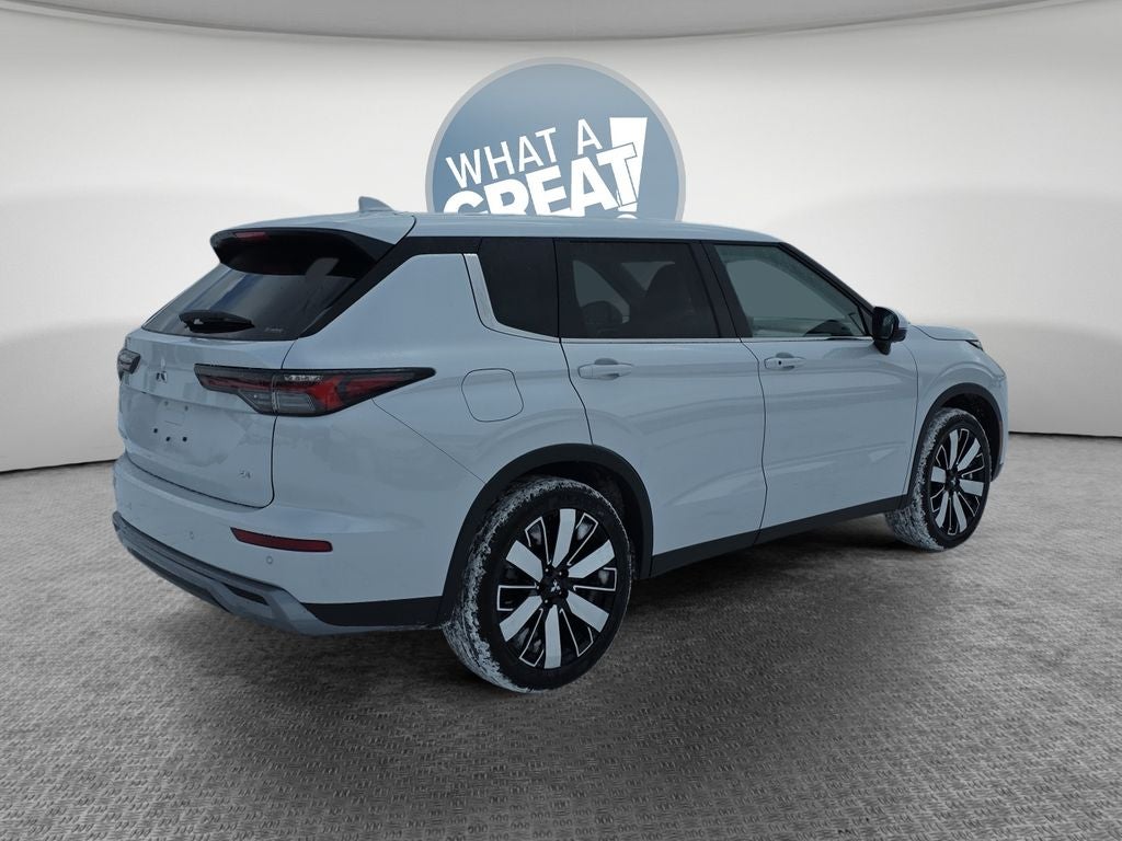 2026 Mitsubishi Outlander SE