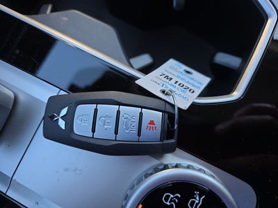 2026 Mitsubishi Outlander SE