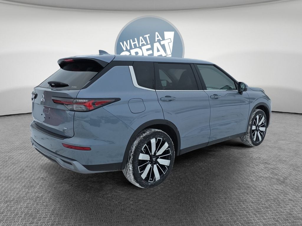 2026 Mitsubishi Outlander SE