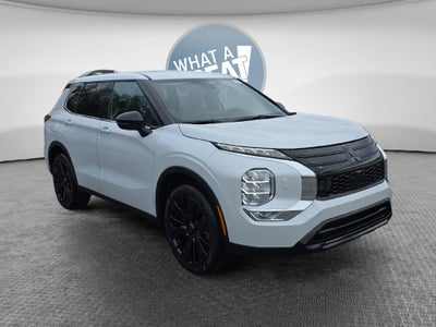 2026 Mitsubishi Outlander LE