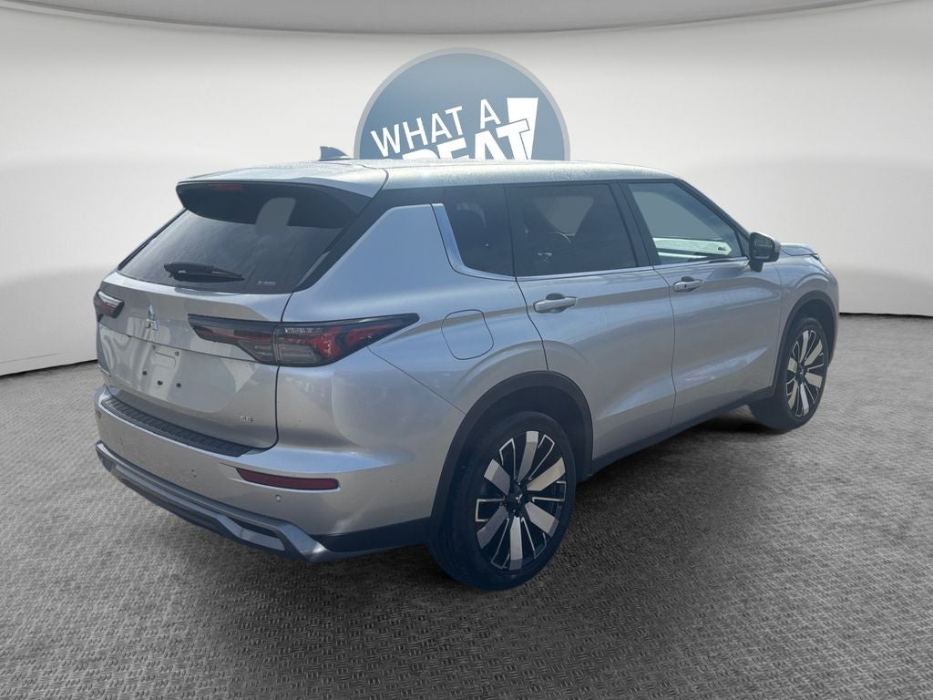 2026 Mitsubishi Outlander SE