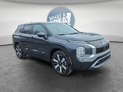 2026 Mitsubishi Outlander SE