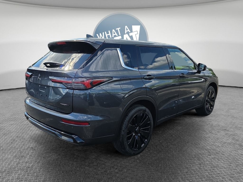 2026 Mitsubishi Outlander LE