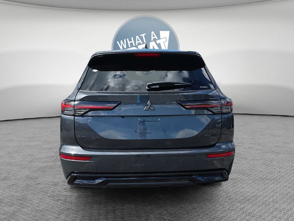 2026 Mitsubishi Outlander LE