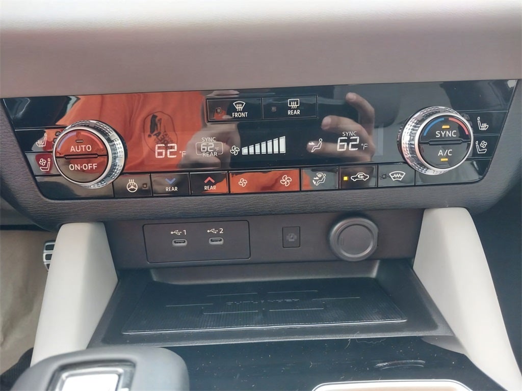 2025 Mitsubishi Outlander SEL Platinum Edition