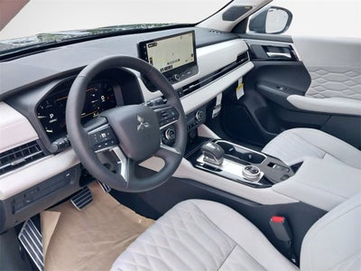 2025 Mitsubishi Outlander SEL Platinum Edition
