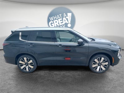 2025 Mitsubishi Outlander SEL Platinum Edition