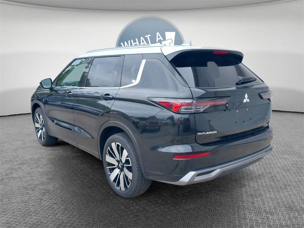 2025 Mitsubishi Outlander SEL Platinum Edition