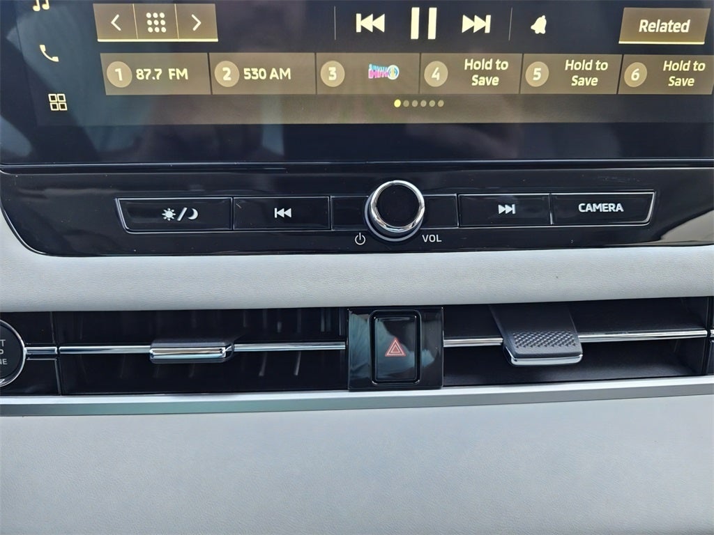 2025 Mitsubishi Outlander SEL Platinum Edition