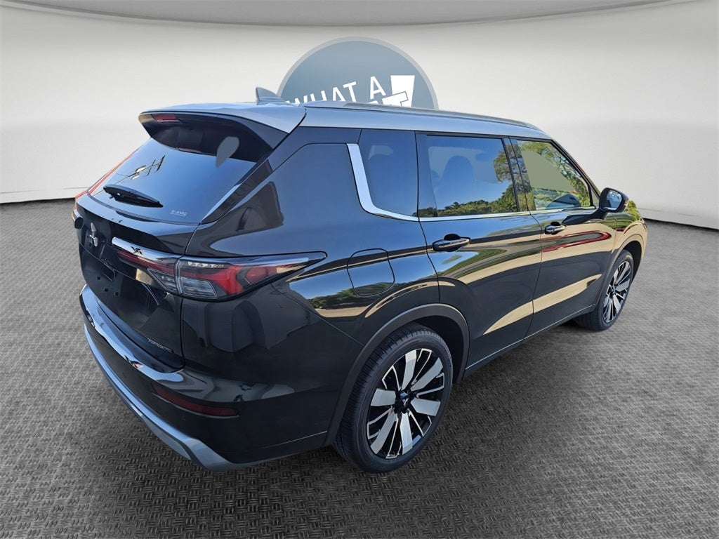 2025 Mitsubishi Outlander SEL Platinum Edition