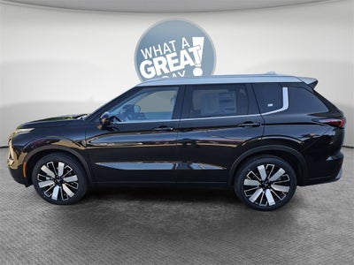 2025 Mitsubishi Outlander SEL Platinum Edition