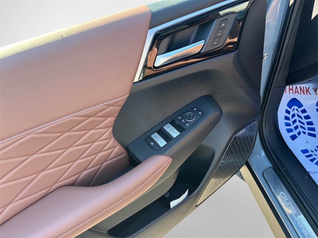 2026 Mitsubishi Outlander SEL