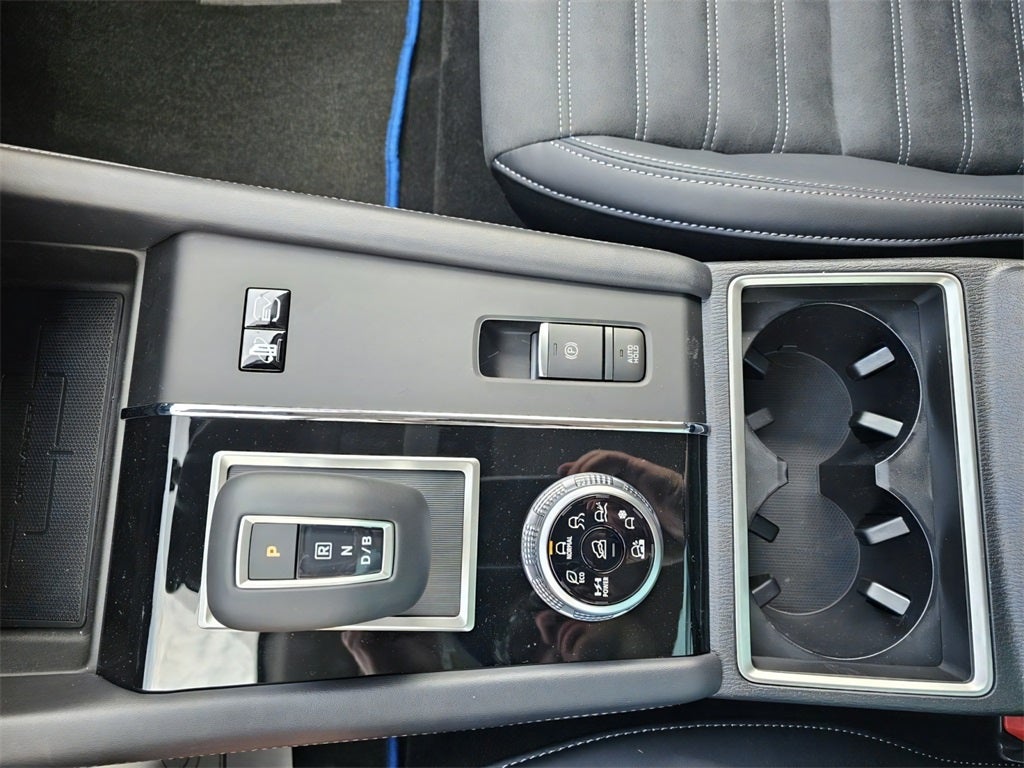 2025 Mitsubishi Outlander PHEV SE