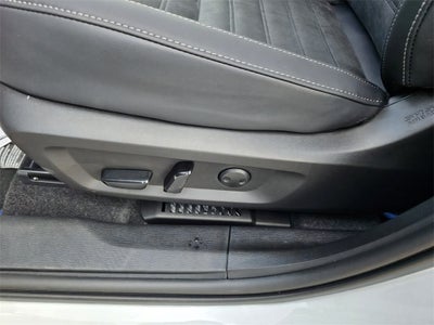 2025 Mitsubishi Outlander PHEV SE