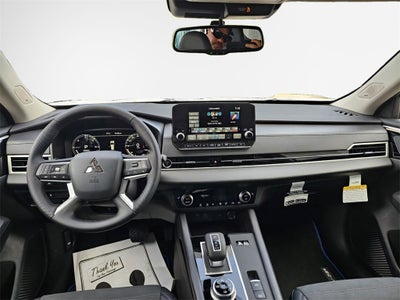 2025 Mitsubishi Outlander PHEV SE