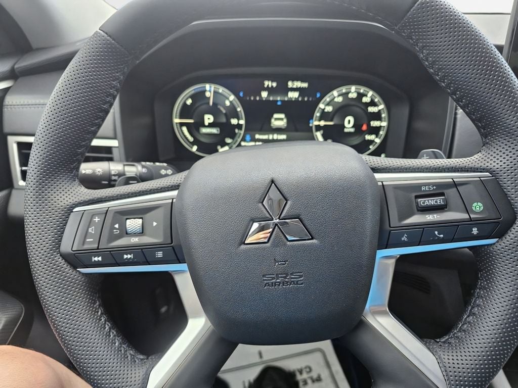 2025 Mitsubishi Outlander PHEV SE