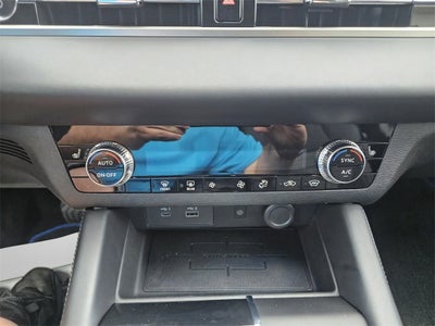 2025 Mitsubishi Outlander PHEV SE