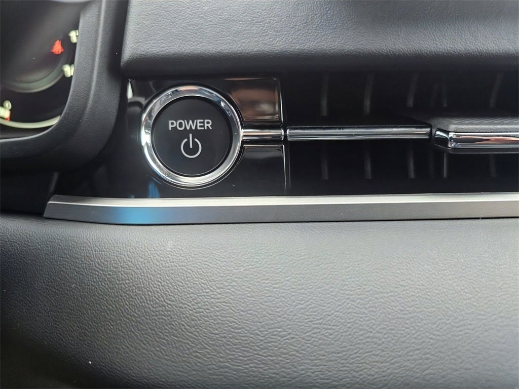 2025 Mitsubishi Outlander PHEV SE