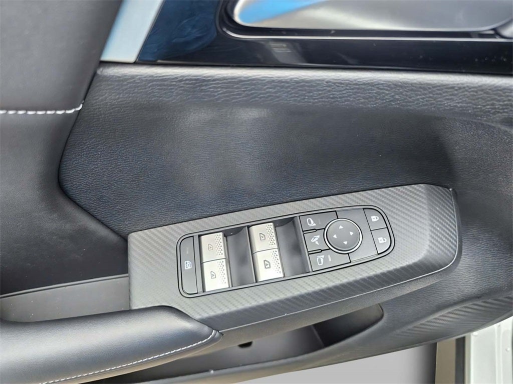 2025 Mitsubishi Outlander PHEV SE