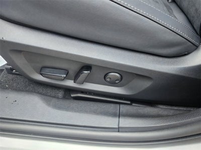 2025 Mitsubishi Outlander PHEV SE