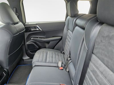 2025 Mitsubishi Outlander PHEV SE