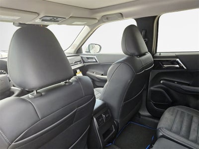 2025 Mitsubishi Outlander PHEV SE