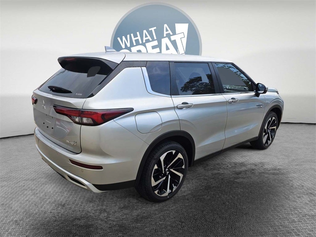 2025 Mitsubishi Outlander PHEV SE