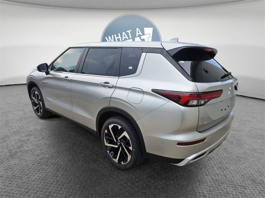 2025 Mitsubishi Outlander PHEV SE