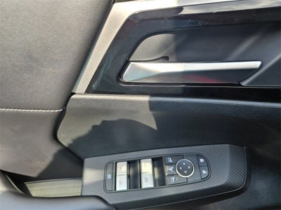 2025 Mitsubishi Outlander PHEV SE