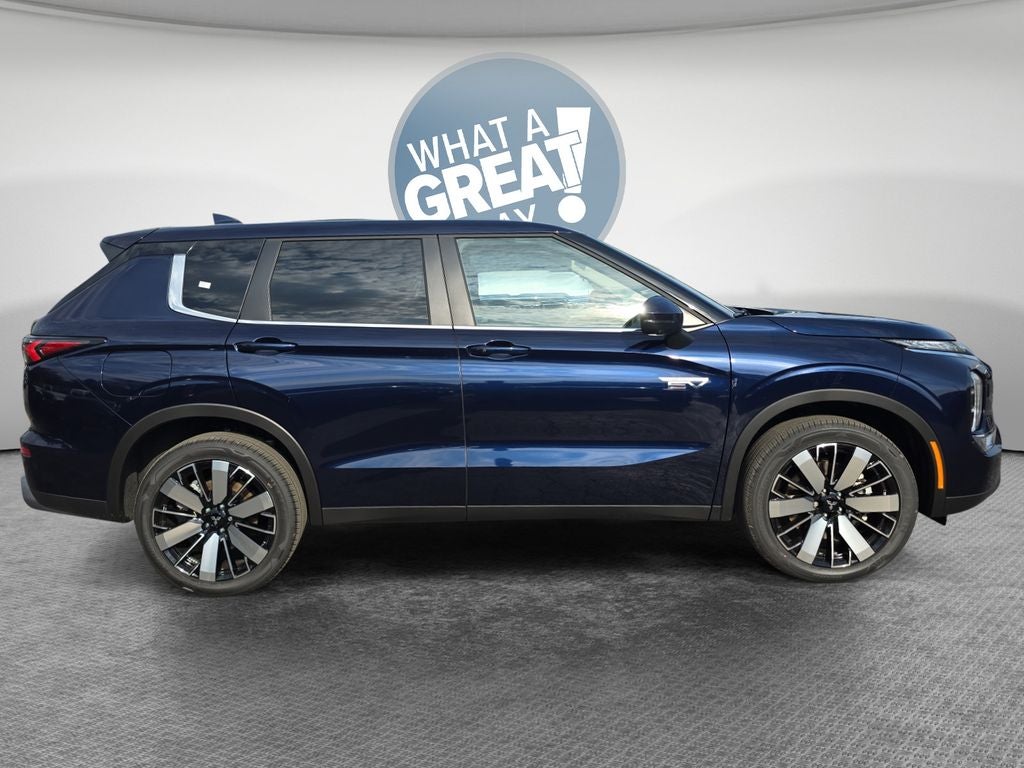 2026 Mitsubishi Outlander PHEV SE