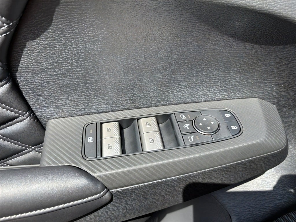 2025 Mitsubishi Outlander PHEV SEL