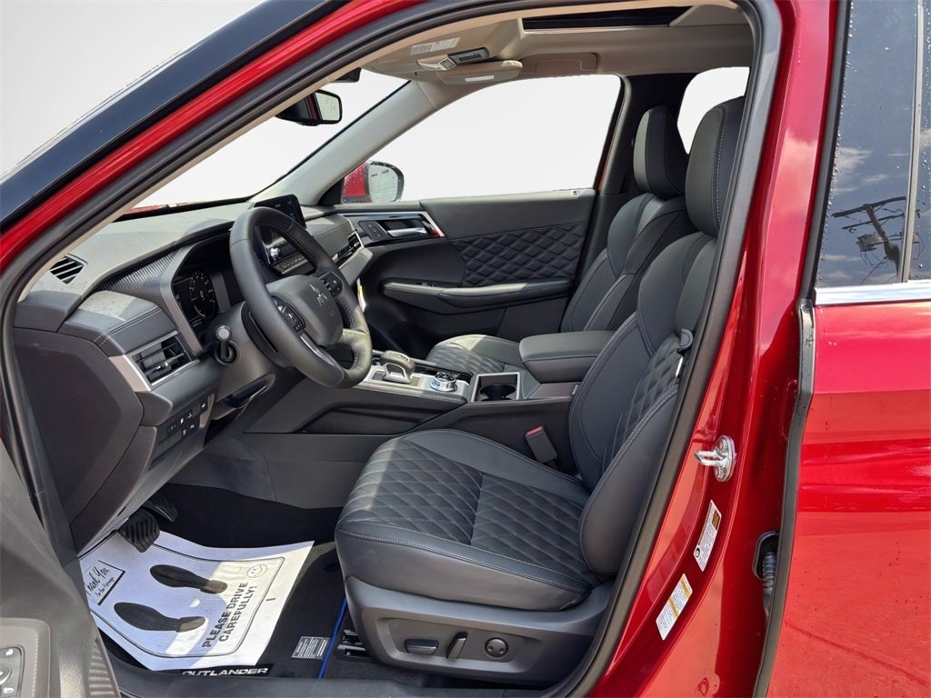2025 Mitsubishi Outlander PHEV SEL