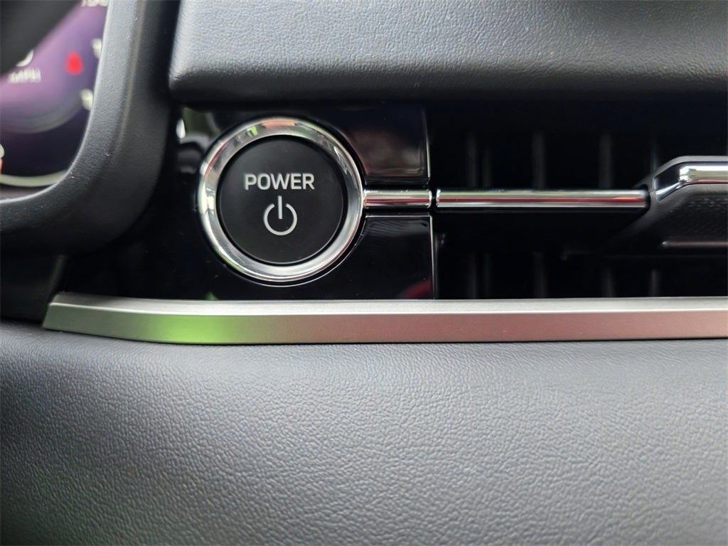 2025 Mitsubishi Outlander PHEV SEL